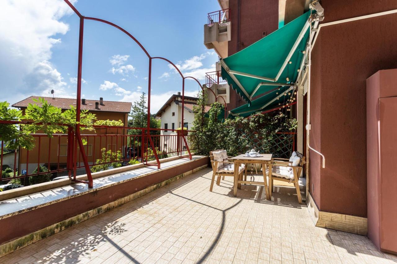 Apartament La Terrazza Brunate Zewnętrze zdjęcie